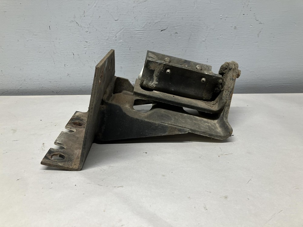 International 9400 Left/Driver Hood Rest - Used