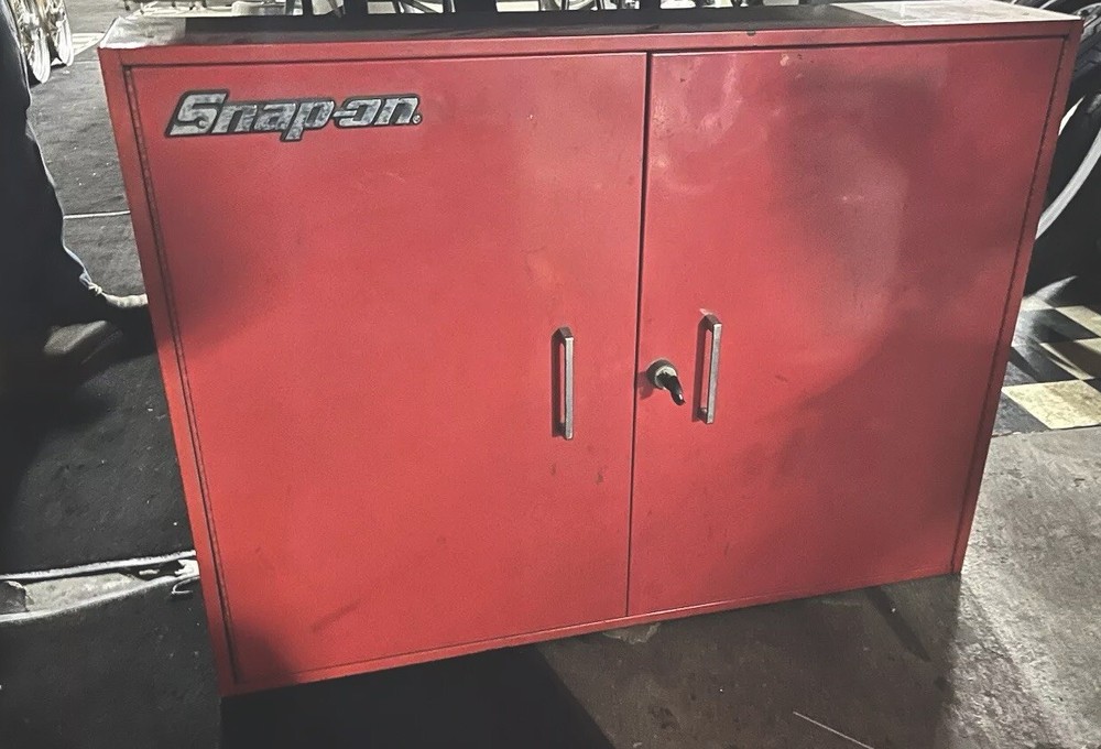 Snap On Tools  Locking Cabinet With Key  For  Snap On Tool Boards