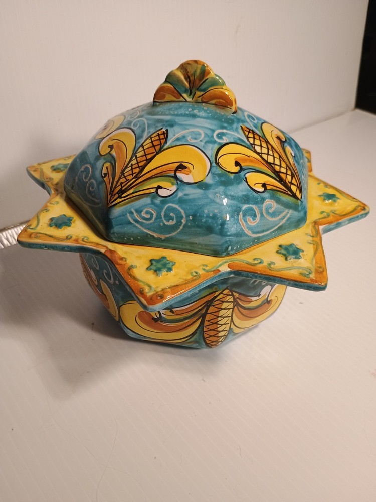 Arte Ceramica Lidded Bowl