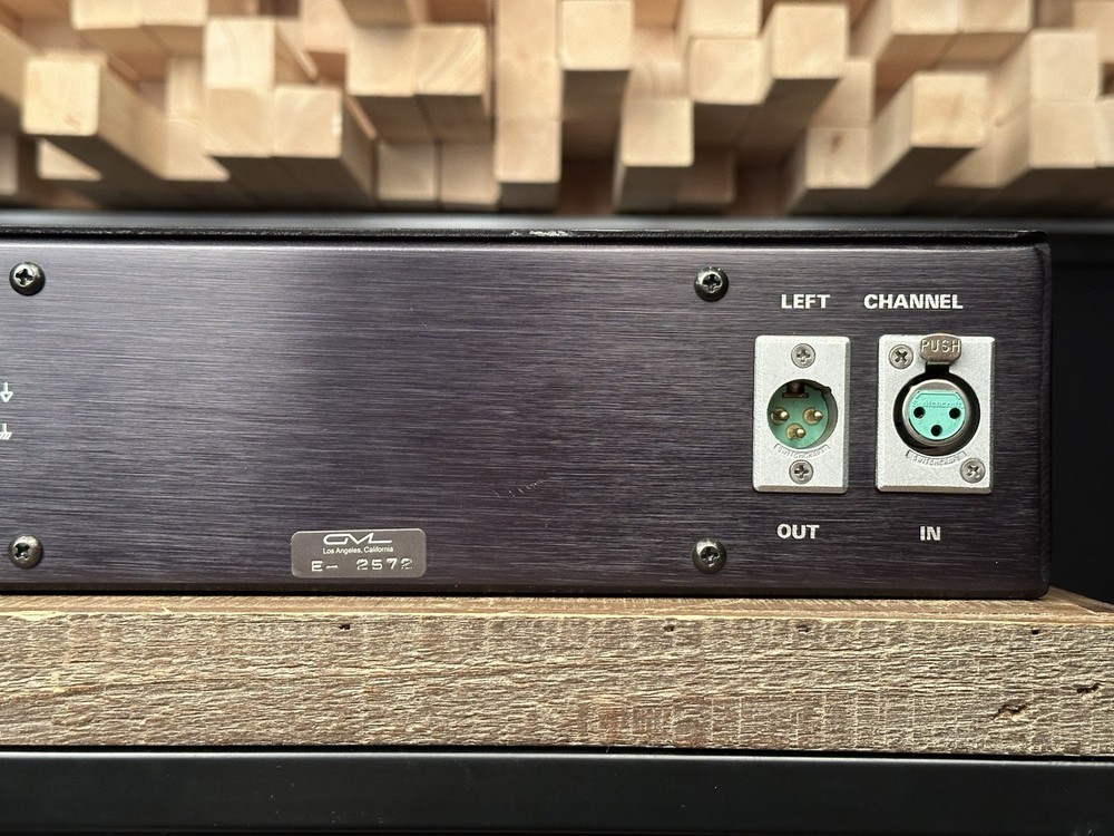 GML 8200 Series II 2-Channel Parametric Equalizer with Power Supply. GML8200