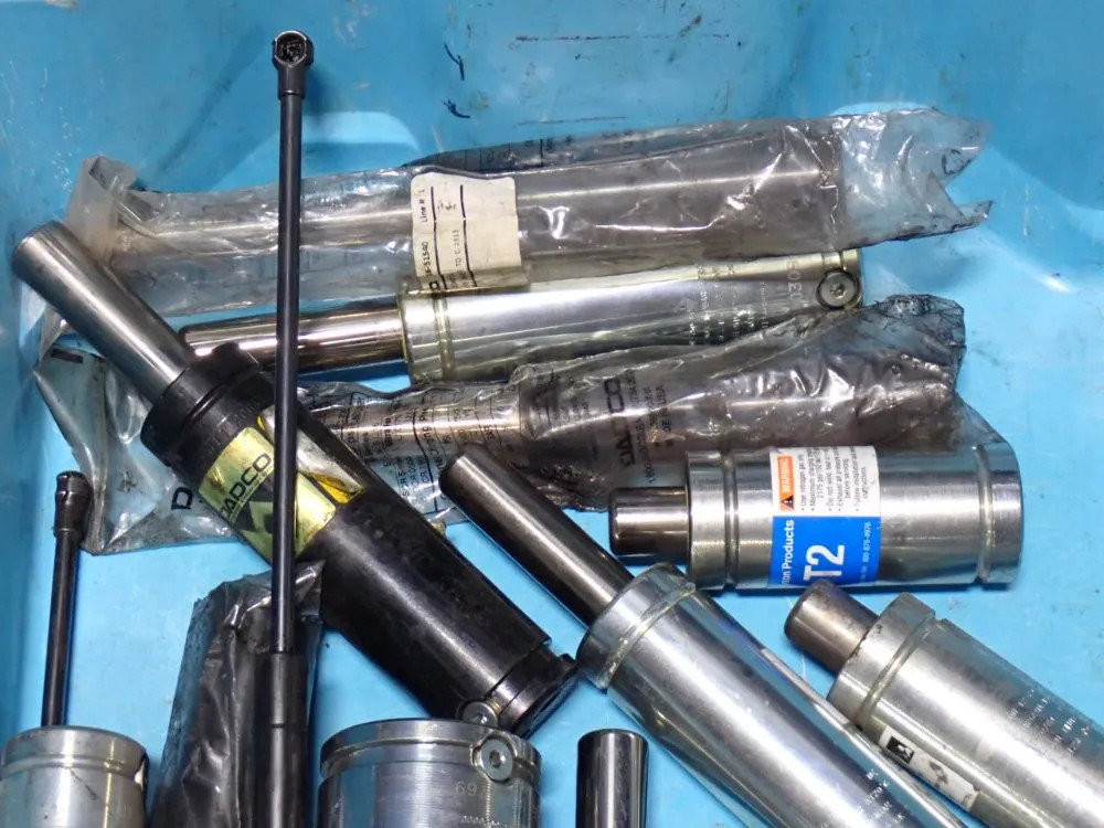 SPRINGS & STRUTS 08250560809