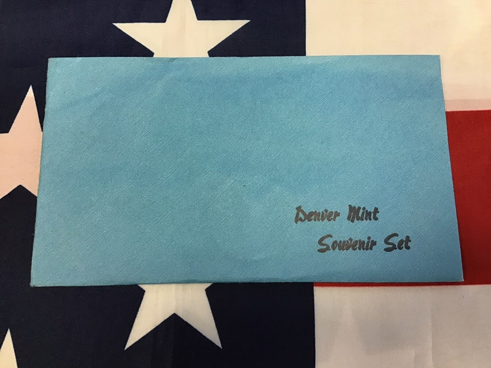 1984-D Official US Mint Souvenir Set with Envelope.