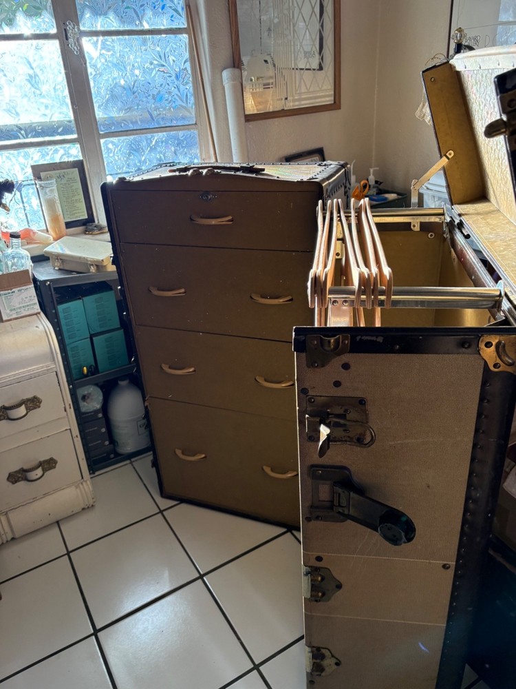 steamer trunk wardrobe 1920/1930s