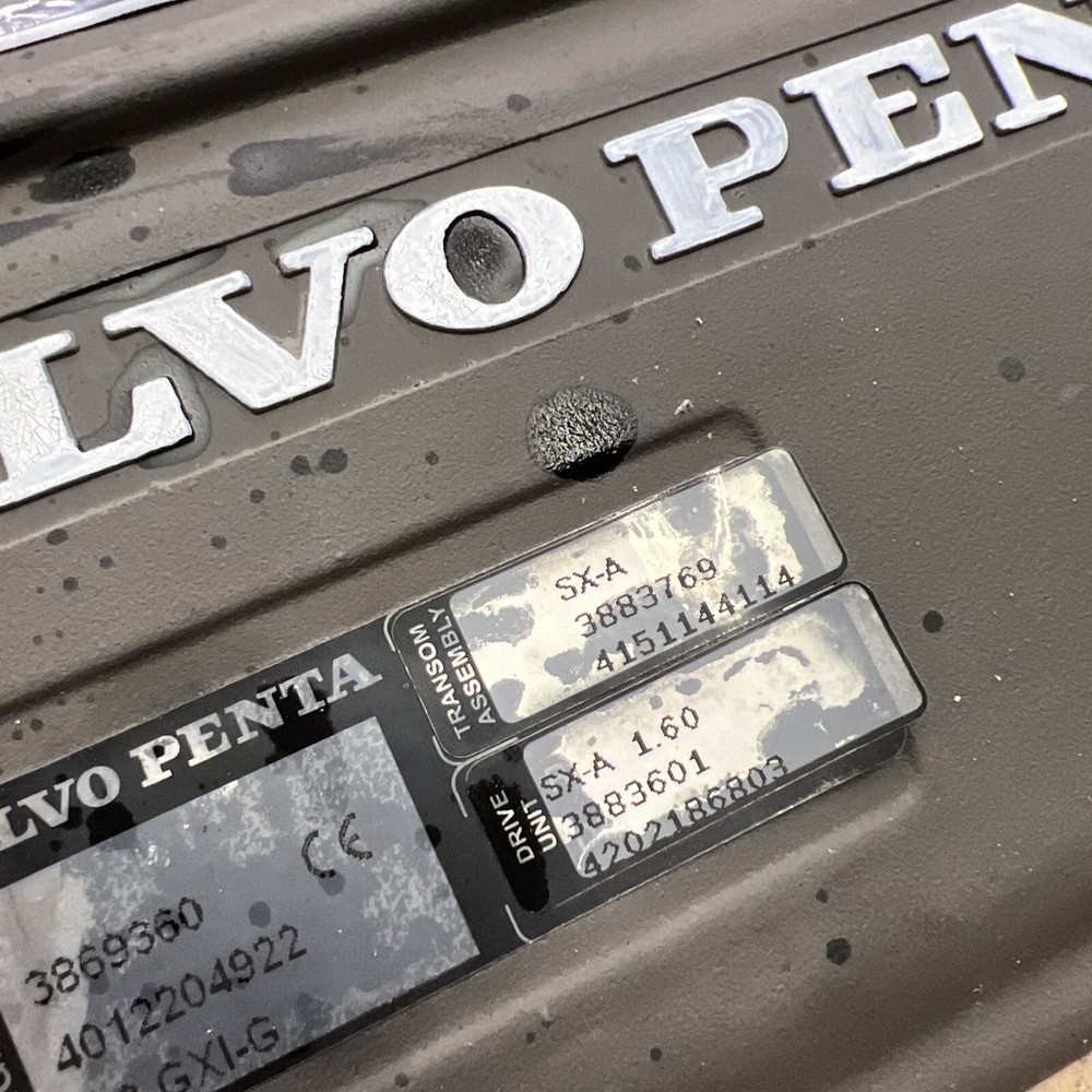 Volvo penta 4.3 GXI engine cover