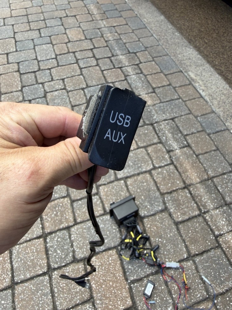 JL Audio Media Master MM105