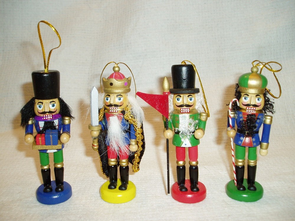 NIB ASSORTED WOODEN 4" Tall SOLDIER NUTCRACKER ORNAMENTS