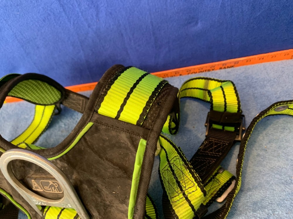 Safewaze Safety Harness Pro+ Small / Medium