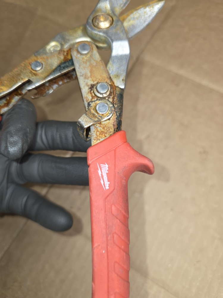 Milwaukee aviation snips