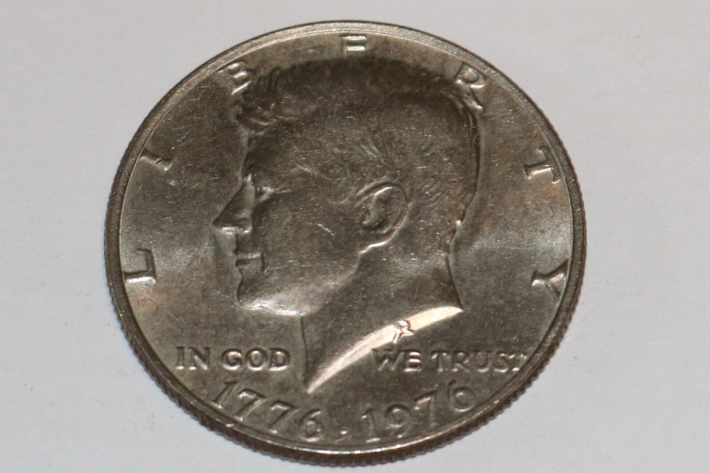 1976 Kennedy Bicentennial Half Dollar (C)