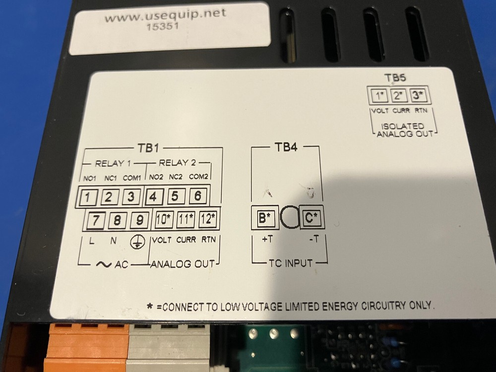 15351 Omega DP25B-TC-A Strain Meter & Controller