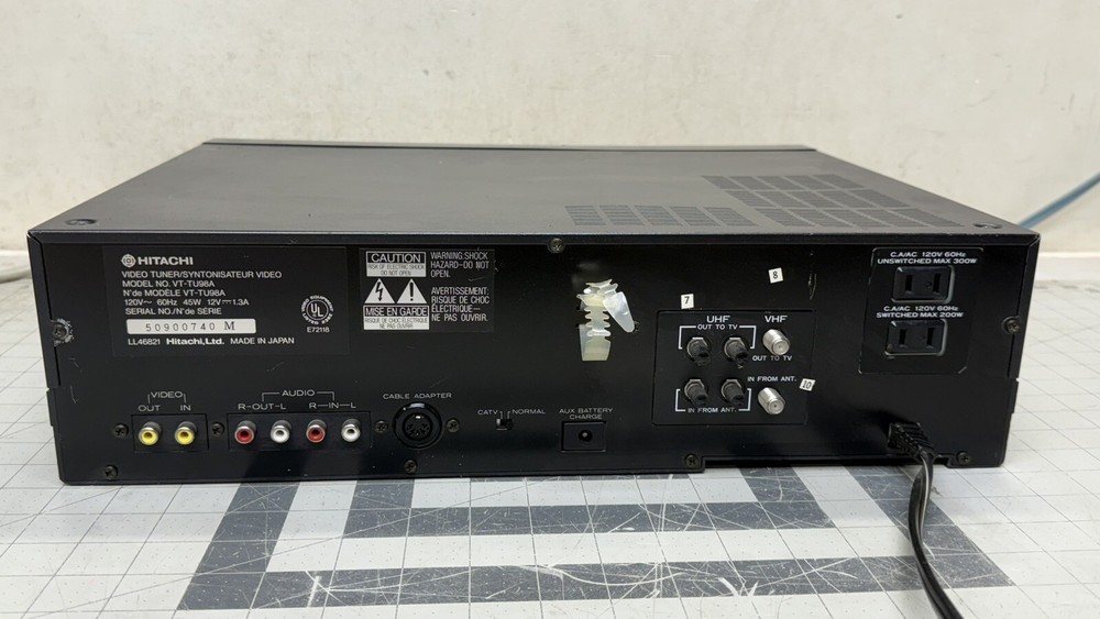 HITACHI VT-TU98A PORTADECK VIDEO SYSTEM TUNER ONLY POWERS ON - REST UNTESTED 🔥