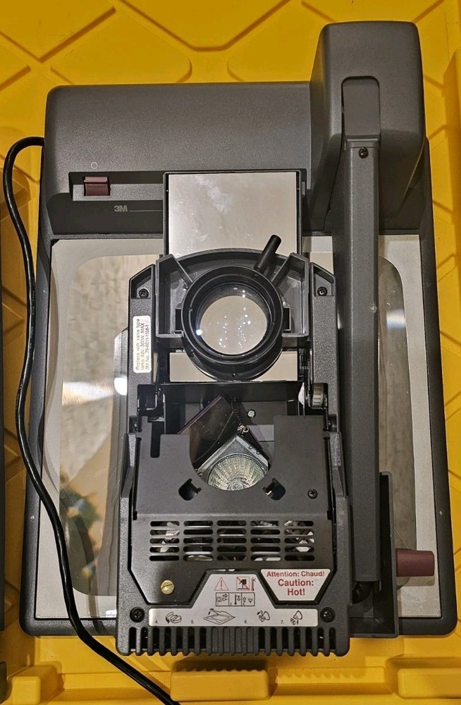 3M 2770 Overhead Projector
