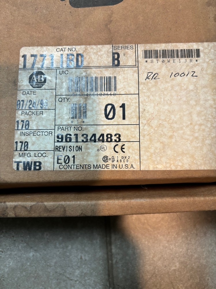 Allen Bradley DC (10-30V) CAT # 1771-IBD Input Module 17