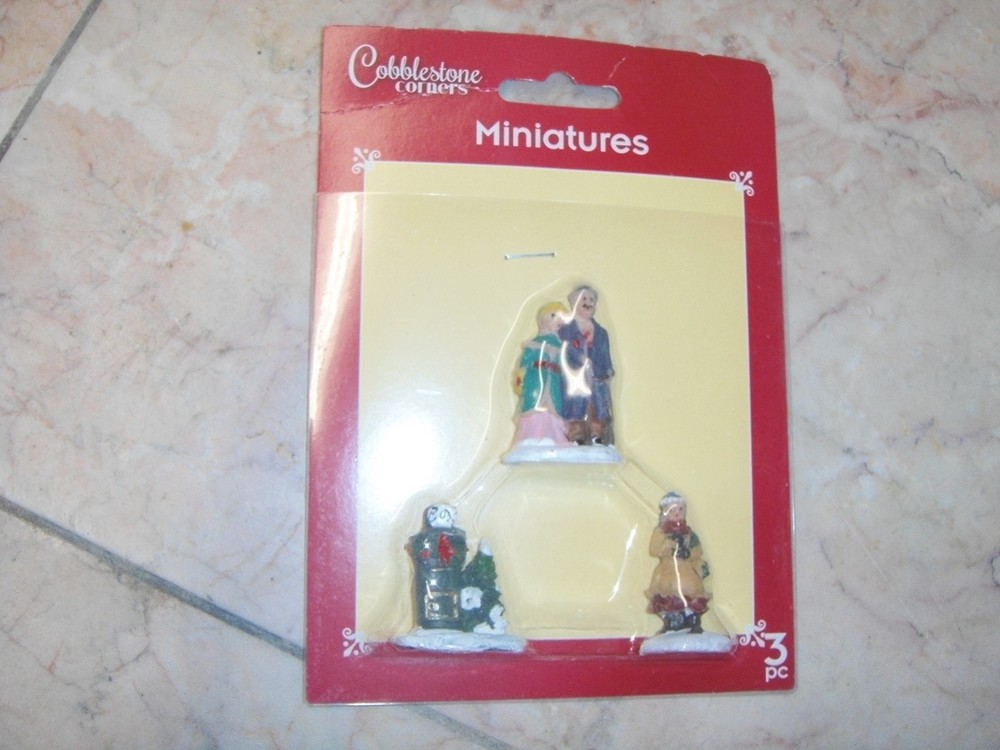 New ! Cobblestone Corners Miniatures
