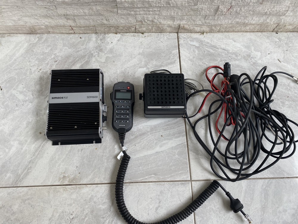 Simoco XD SDM600 AC VHF DMR Radio With SDM622 Controller