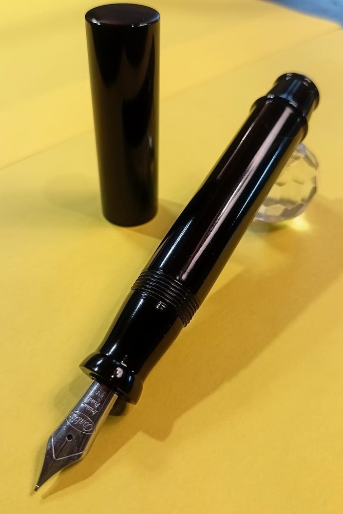 Big Cigar Pocket Black Ebonite - Chicago