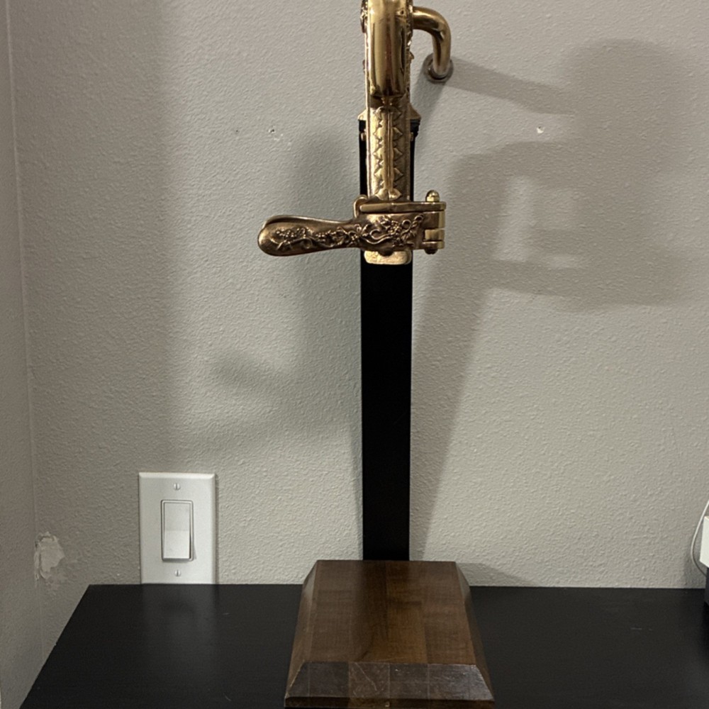 Vintner Corkscrew with Wooden Base, wine opener
