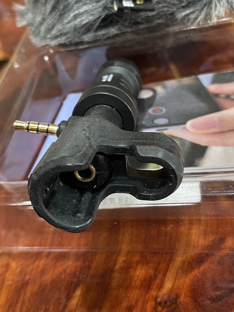 Rode VideoMic Me Directional Microphone for Smartphone