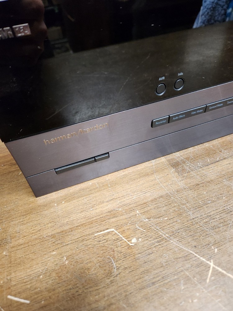 Harman Kardon AVR 254 Front Display