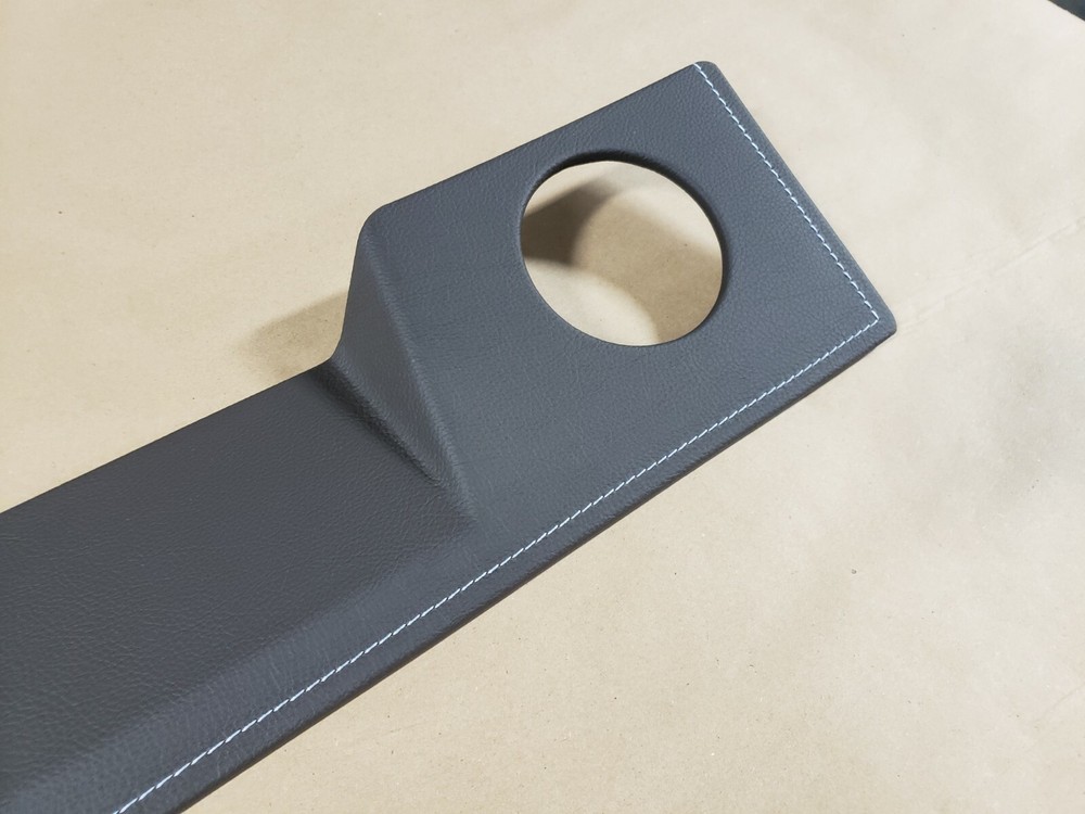 SEA RAY 350 SLX (2016-2019) DASH PANEL / DRINK HOLDER