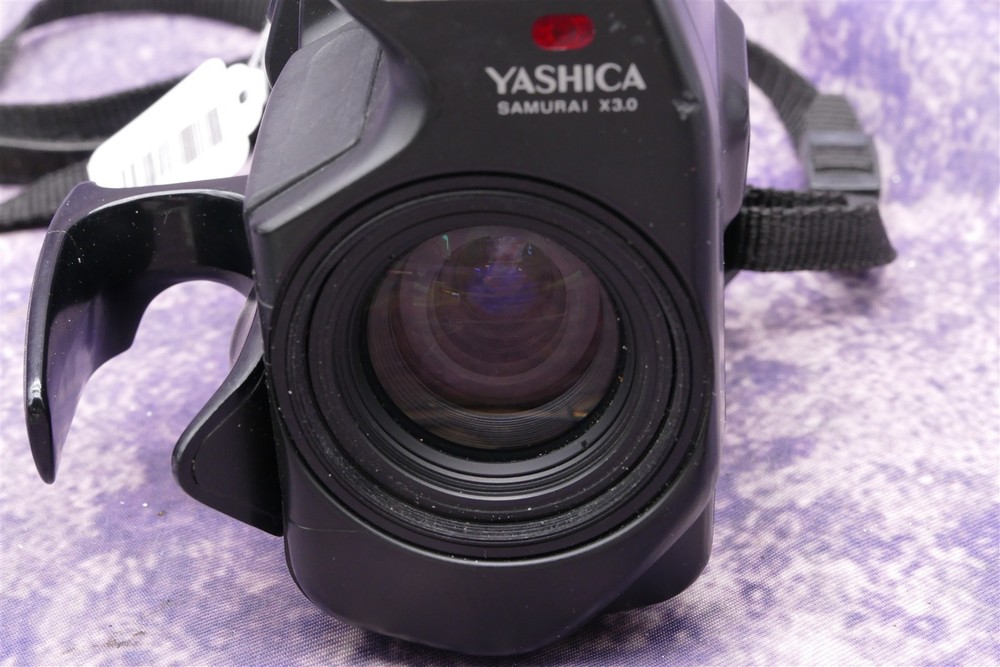 Yashica Samurai X3.0 Half Frame Point & Shoot Camera Grip Manual Battery Tested