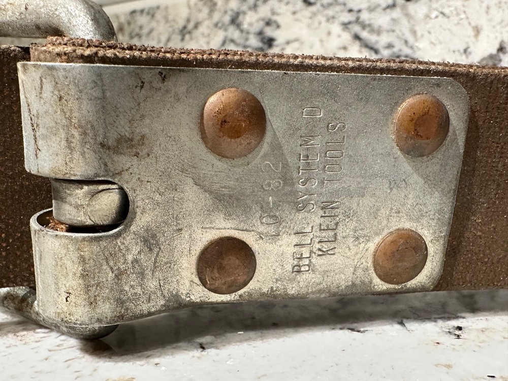 KLEIN TOOLS Bell System Climbing Lineman Secondary Safety Belt Positioning Strap