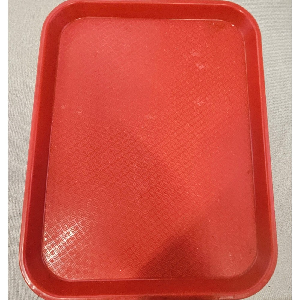 13- Red Thunder Group Polypropylene Serving Trays PLFFT1014RD 10 1/2"×13 5/8"