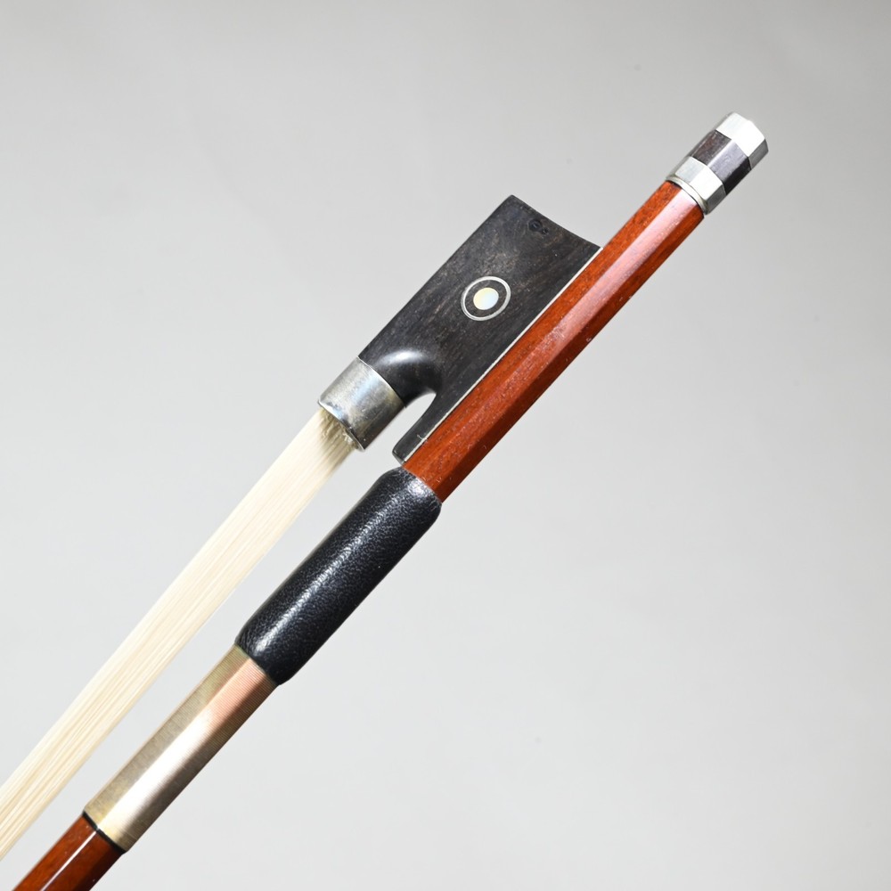 SUZUKI N-40 Violin Bow (Advanced), 4/4, Japan - Select Pernambuco