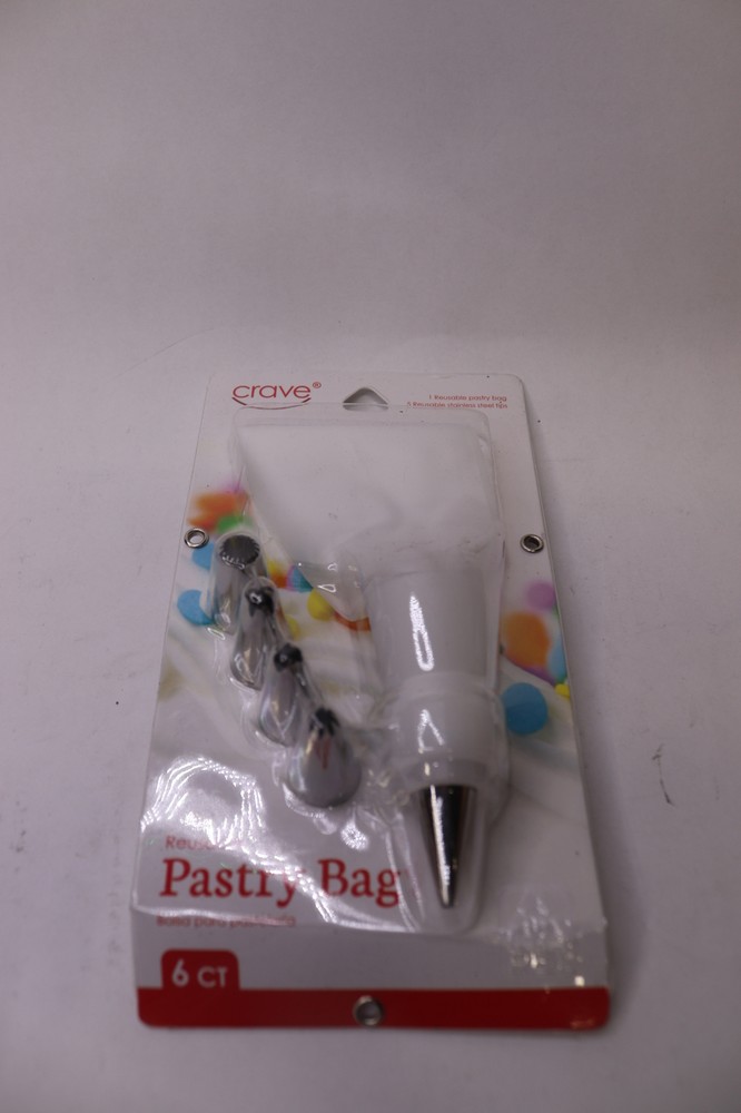 Crave Pastry Bag with 5 Decorating Tips 13967