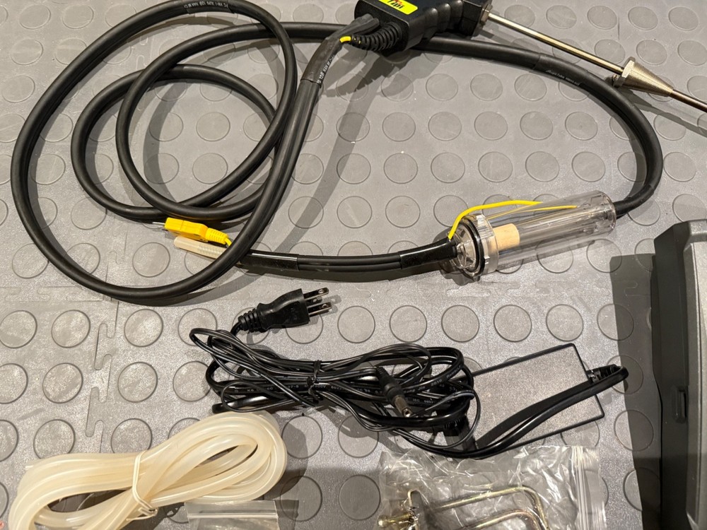 Flue gas analyzer TPI Model 714