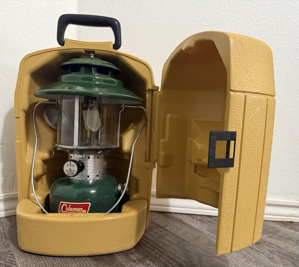 Coleman Lantern Vintage 228F