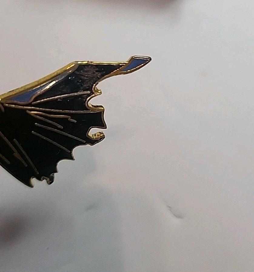 1988 DC COMICS Batman Vintage Pin