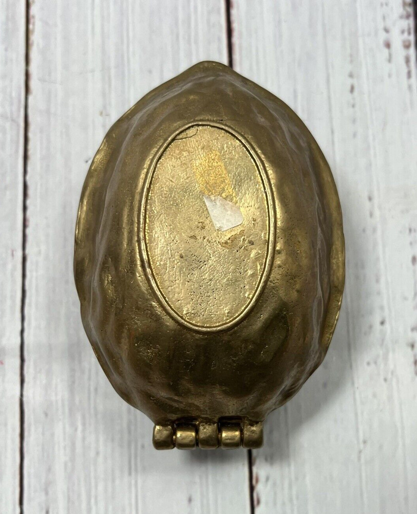 Walnut Shaped Brass Nutcracker Nut Cracker Vintage Retro Design Home Decor