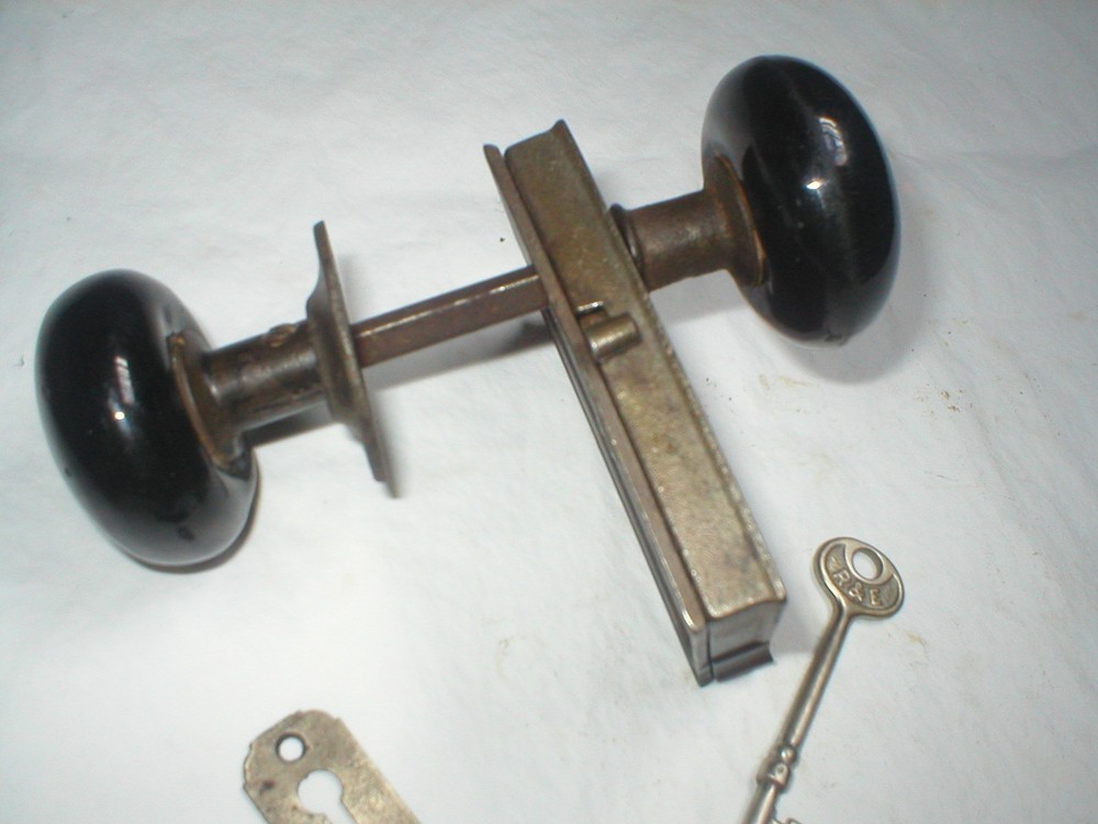 Antique Surface Mount Door Hardware with Porcelain Knobs