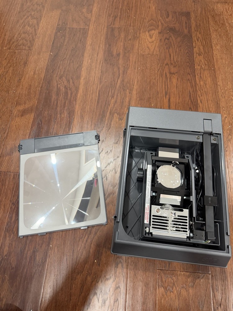 3M 2000 AG Overhead Projector Briefcase Portable Transparency TESTED