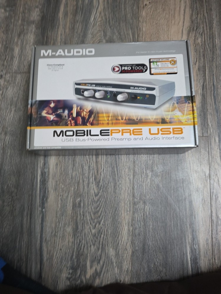 PreAmp Audio Interface With Cord M-Audio MobilePre USB