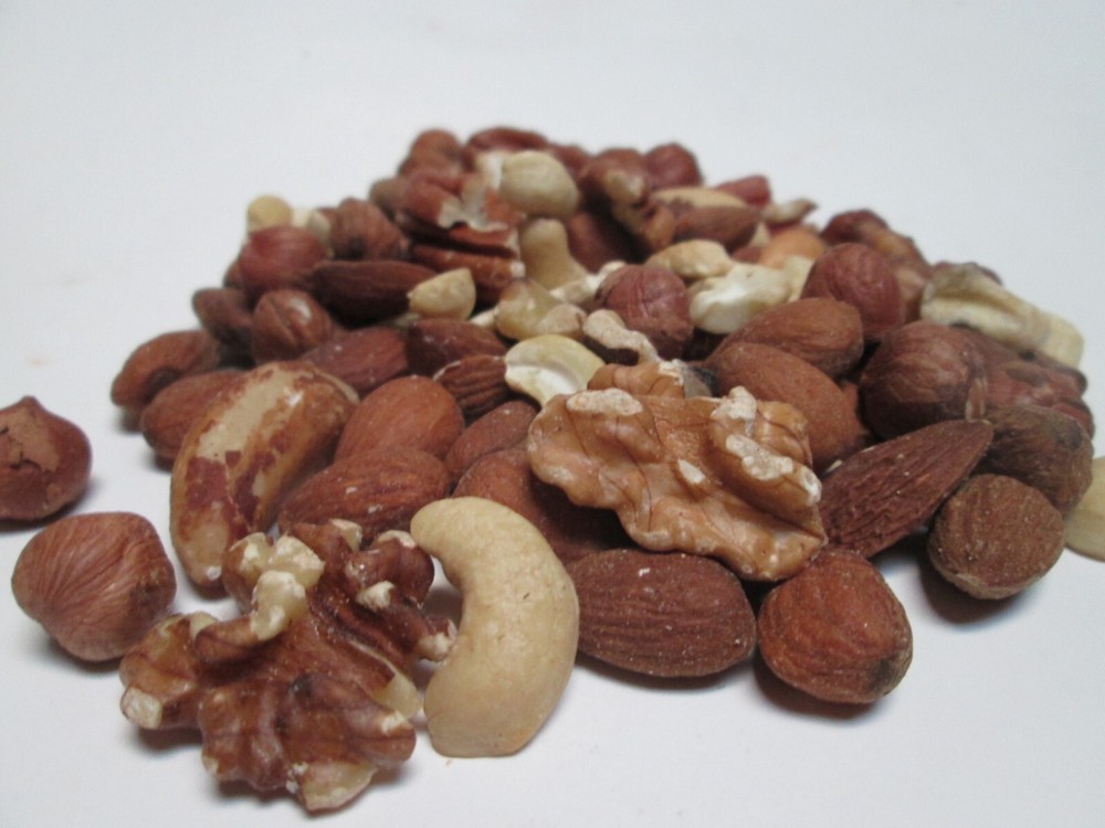 Deluxe Raw Mixed Nuts, 5 lbs-greenbulk