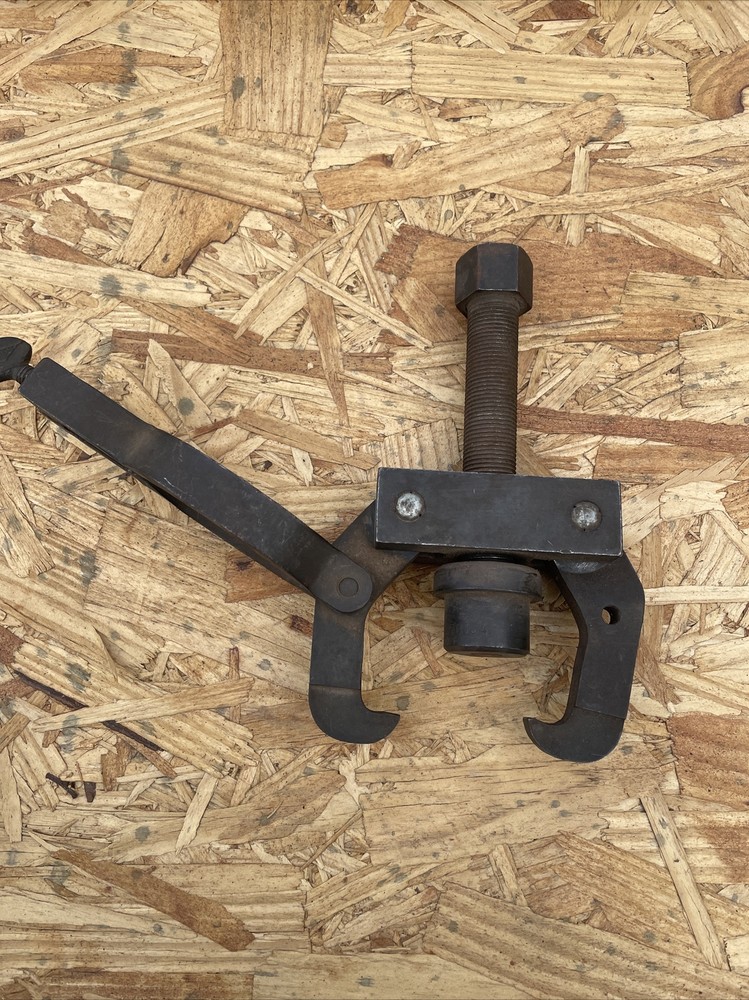 VINTAGE 2 JAW GEAR PULLER WITH SIDE ATTACHMENT UNKNOWN MAKER