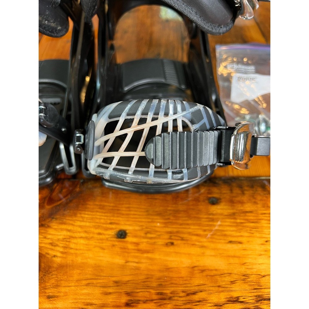 5th Element Stealth 3 Bindings Black and silver