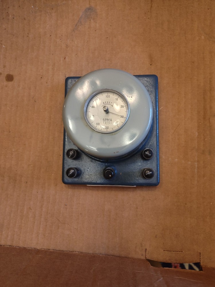 Cenco Audio Oscillator, U Tested