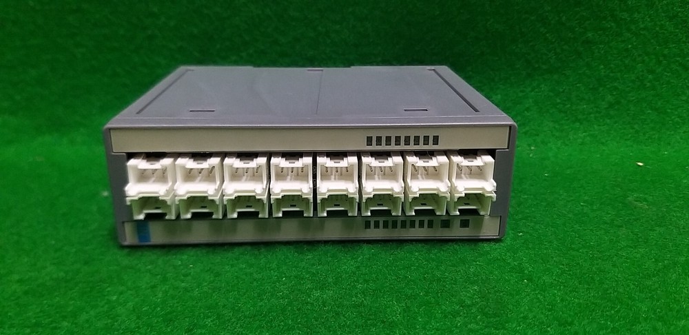 YAMATAKE SAB10-TS16J43 SMART DISTRIBUTED SYSTEM, USED