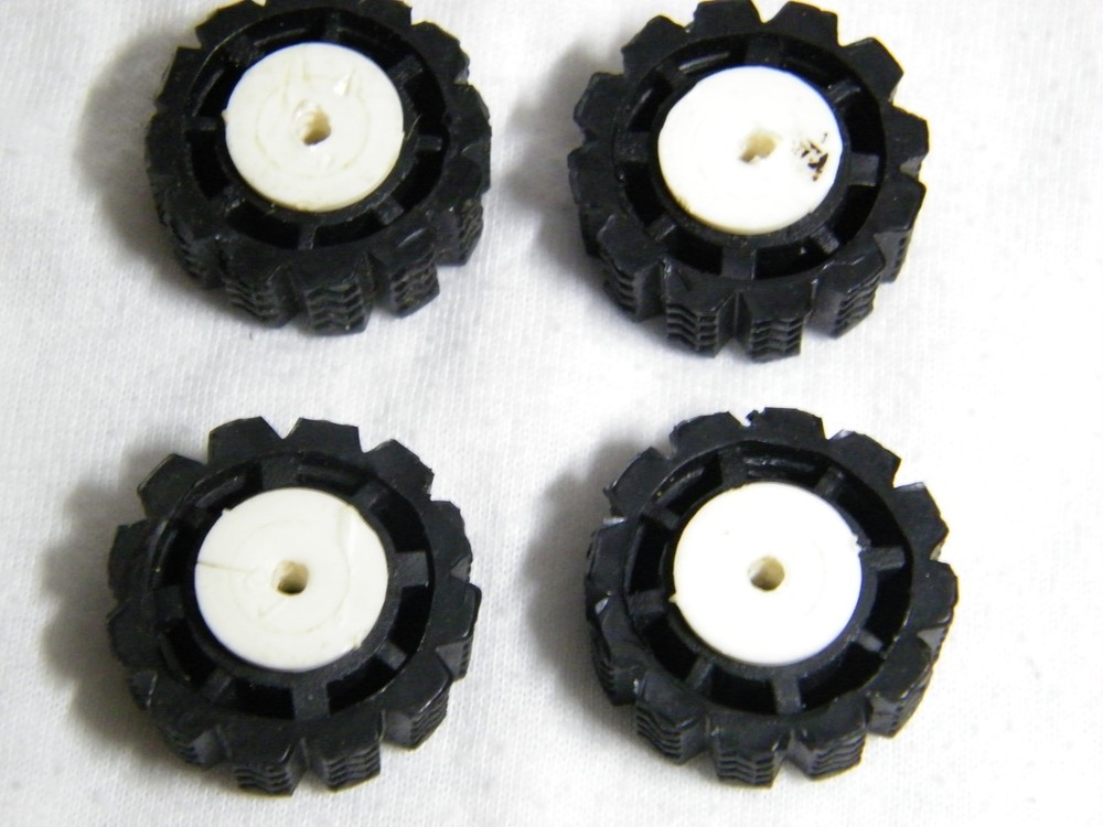 Stomper wheels and tires