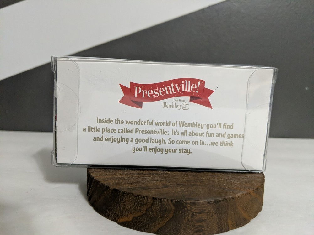 Presentville! Wenbley Red Classic Harmonica New Sealed