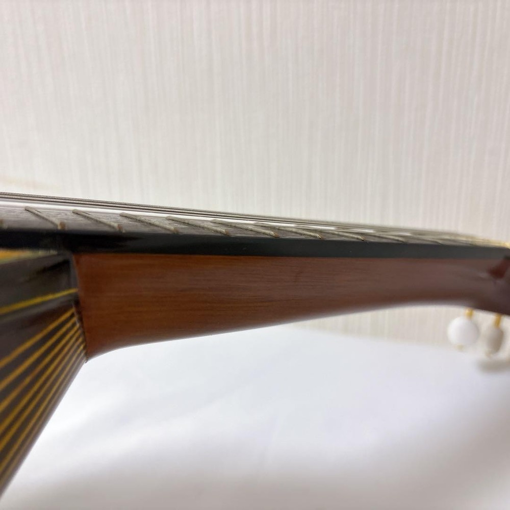 Mandolin Suzuki M-60