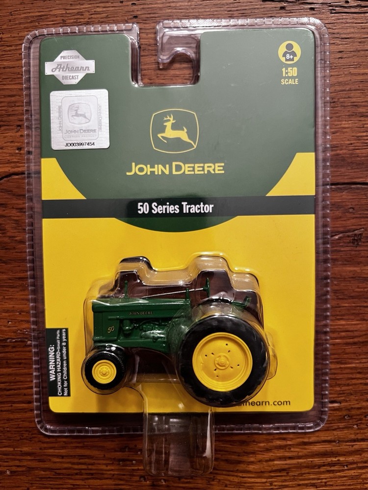 Athearn 1/50 Scale Diecast John Deere Tractor