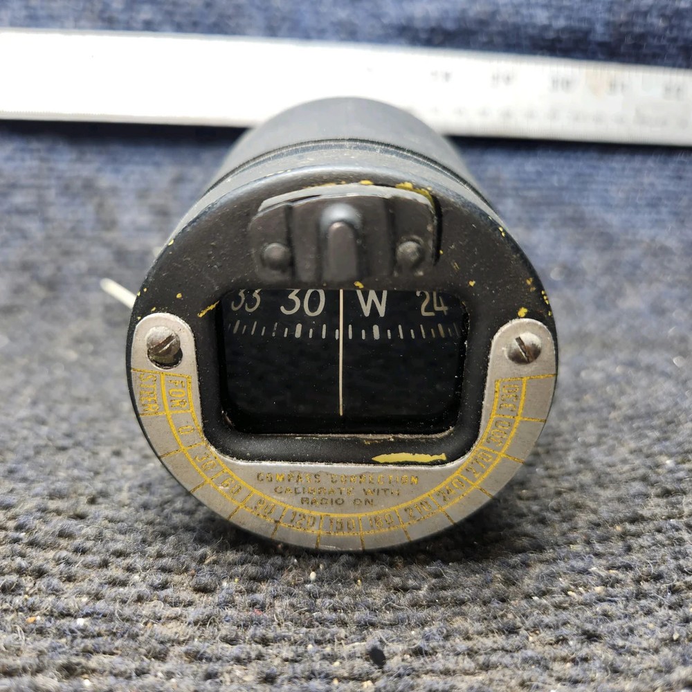 02400-L4P | Airpath | Beechcraft 35-33 | Dash Mounted Compass Indicator, Lighted