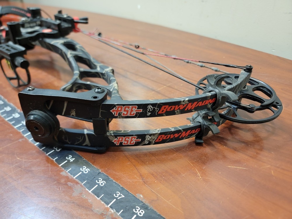 PSE Bow Madness 32 Hunting Bow 60lb 26" Draw