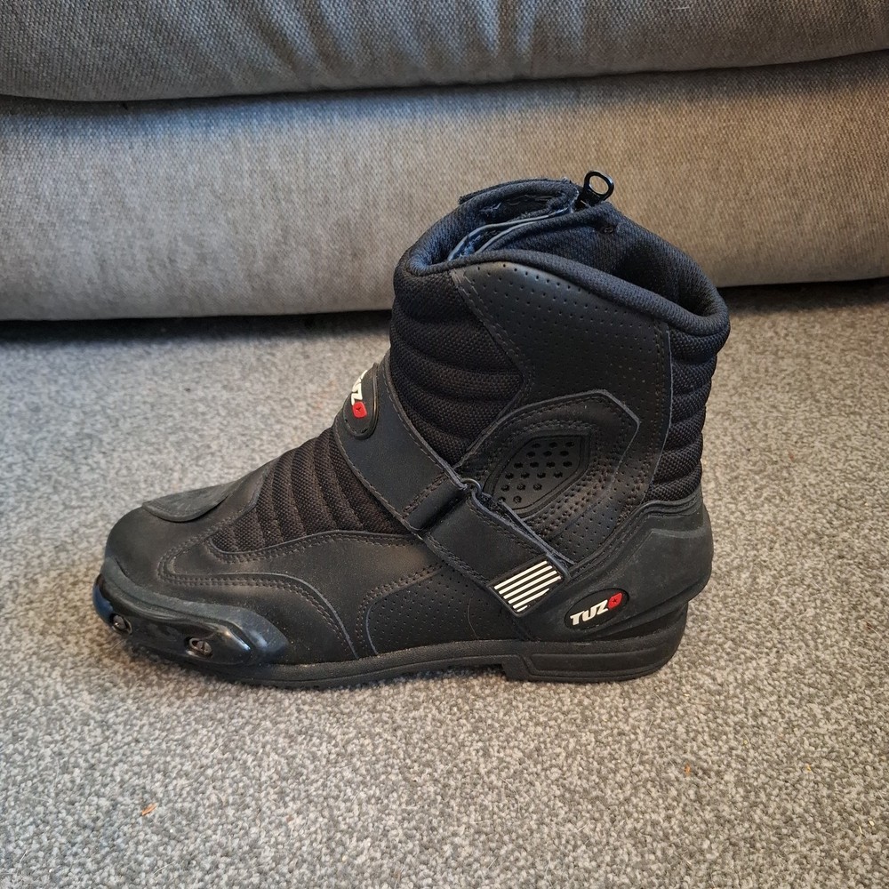 Tuzo Motorcycle Boots 9/43 Light Use