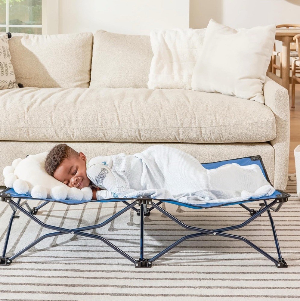 Regalia Portable Collapsible Child Cot With Sheet