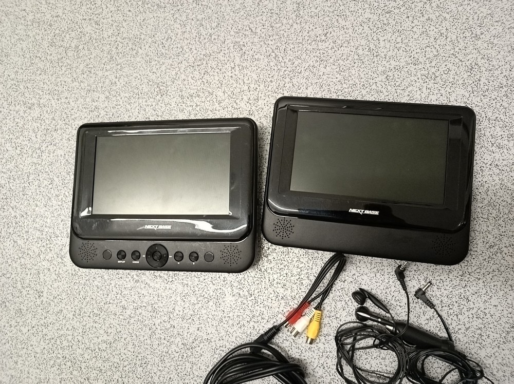 NEXTBASE SDV48-AM 7" In-Car Portable DVD Player
